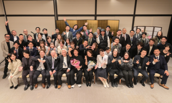 「Connect with Comfort」。 この旗印のもと、感謝の気持ちを忘れることなく、AUTHORITY CREATIVE Worksはこれからも突き進んでまいります。